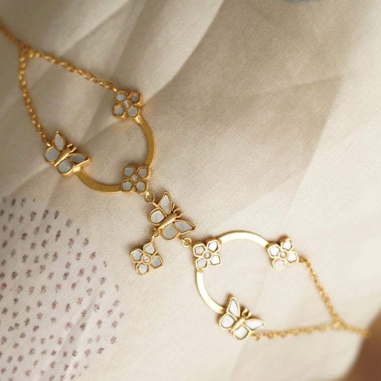 Mariposa Bow tie Choker