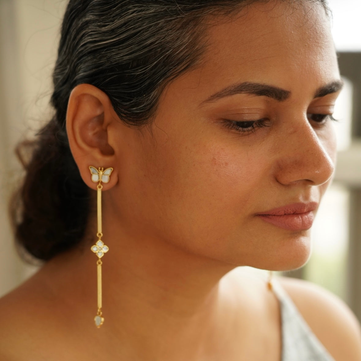 Mariposa Minimal Earrings