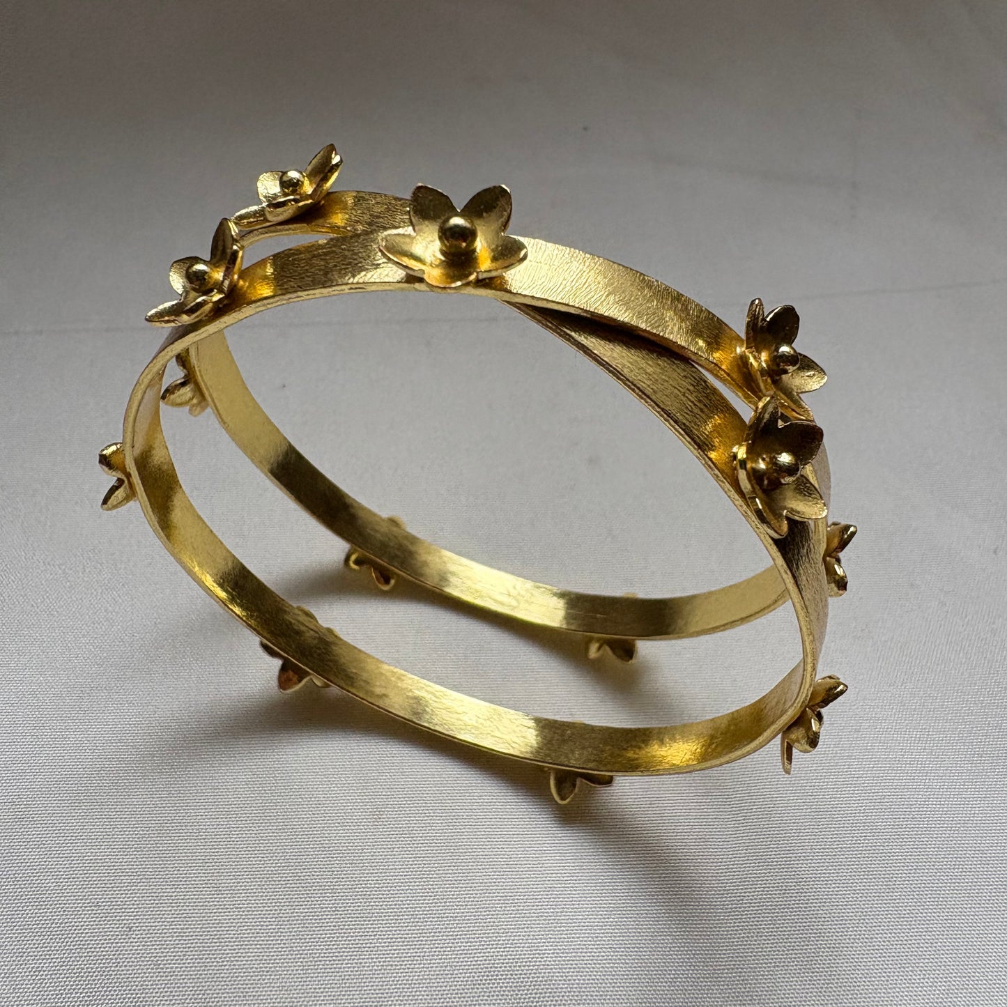 Raatrani Overlap Bangle - 2.6