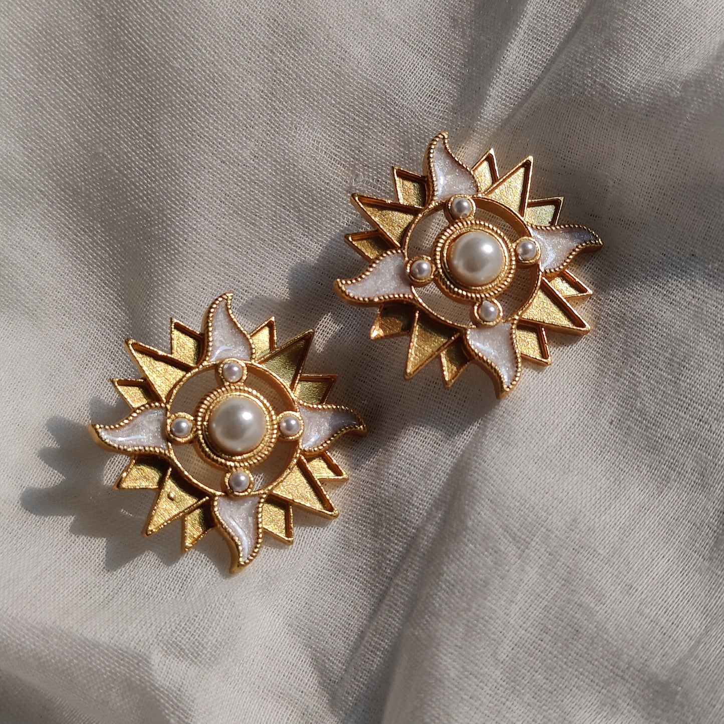 Aabha Studs