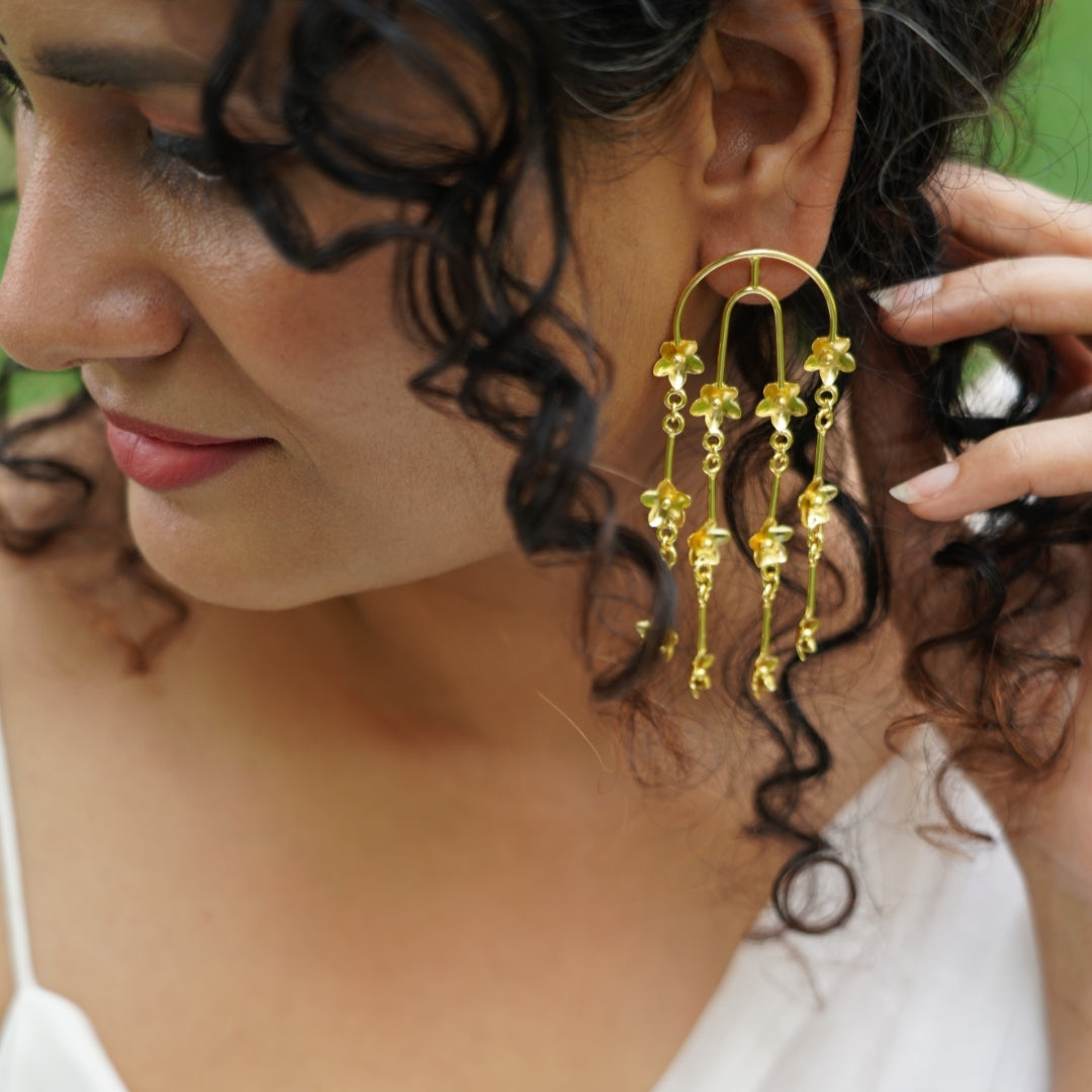 Raatrani Drop Earrings