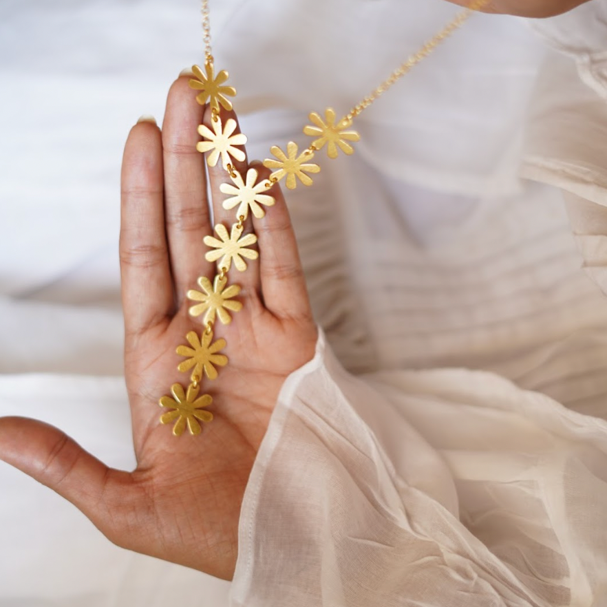 Basanti Lariat Necklace