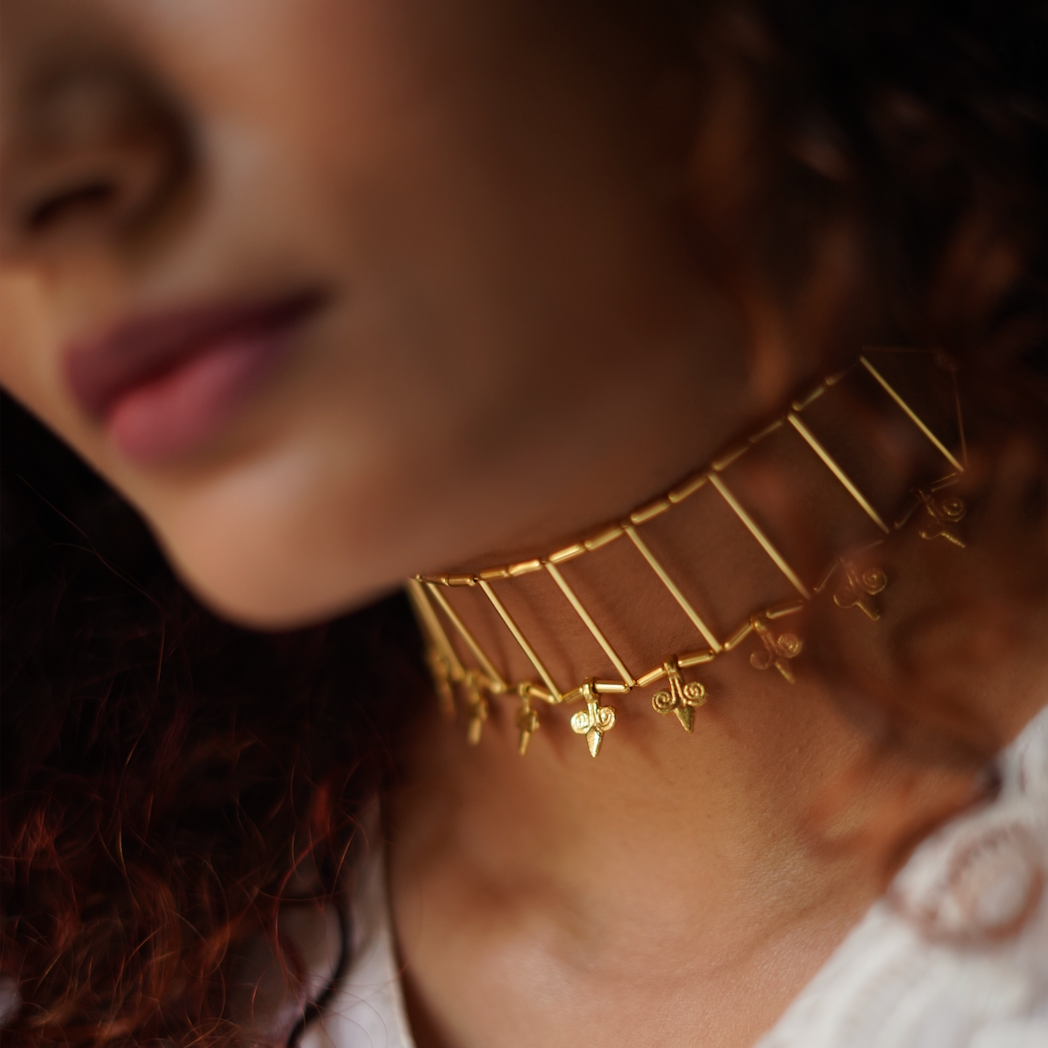 Kavya Choker