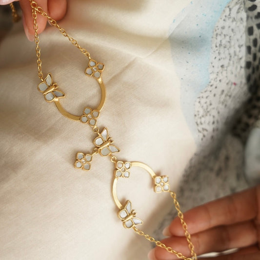 Mariposa Bow tie Choker