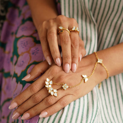 Vine Adjustable Ring