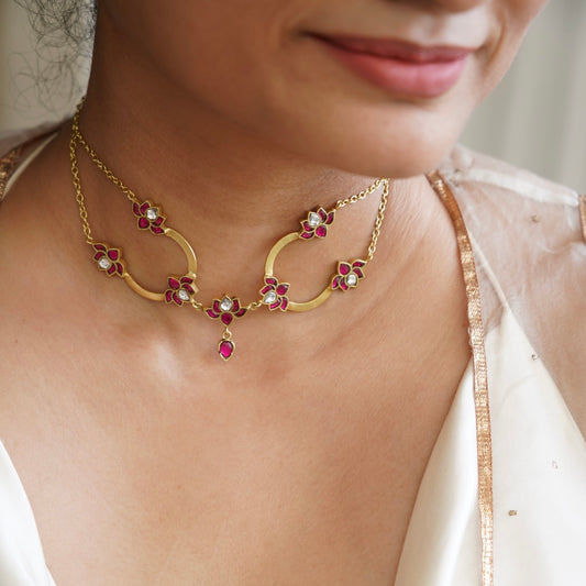 Niloufar Bow Tie Choker