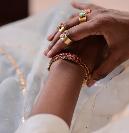 Pebble Bangle - Openable - Single