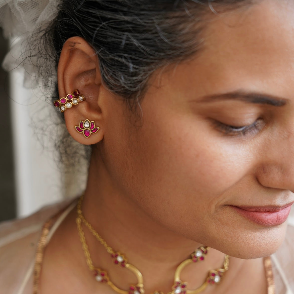 Niloufar Studs