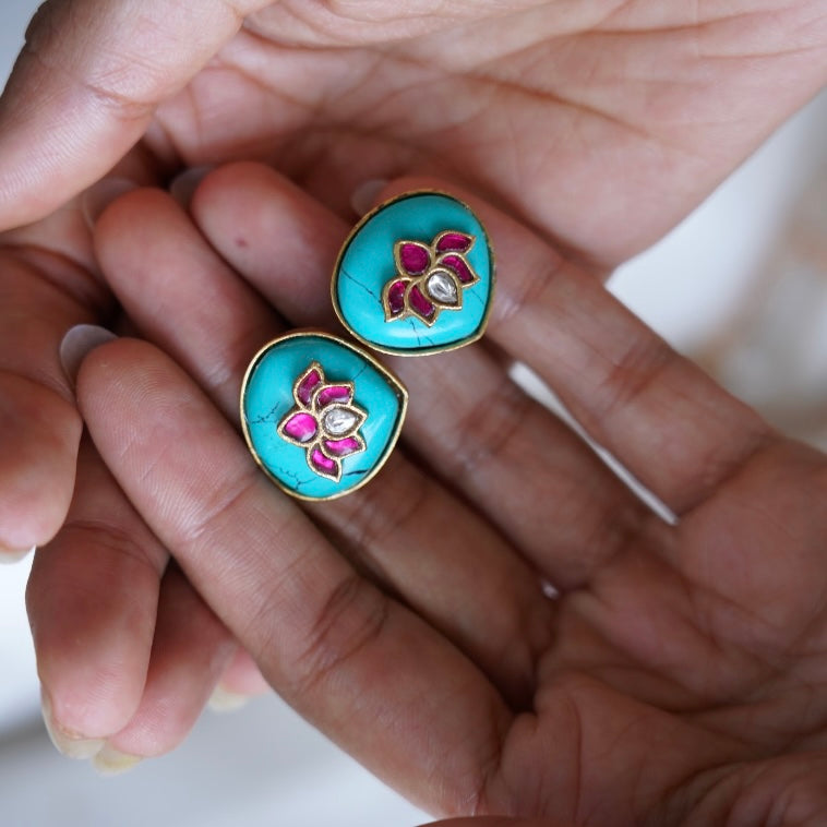 Niloufar Drop Studs