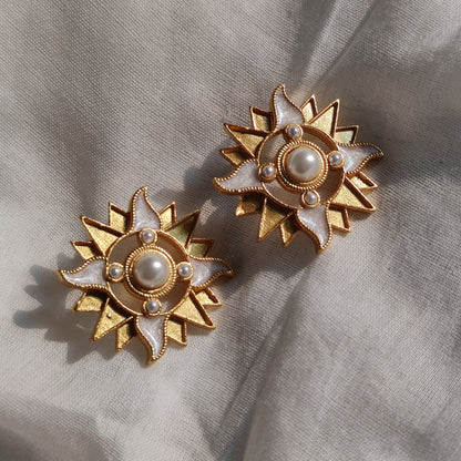Aabha Studs