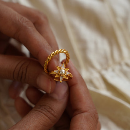 Choti Tara Ring Set