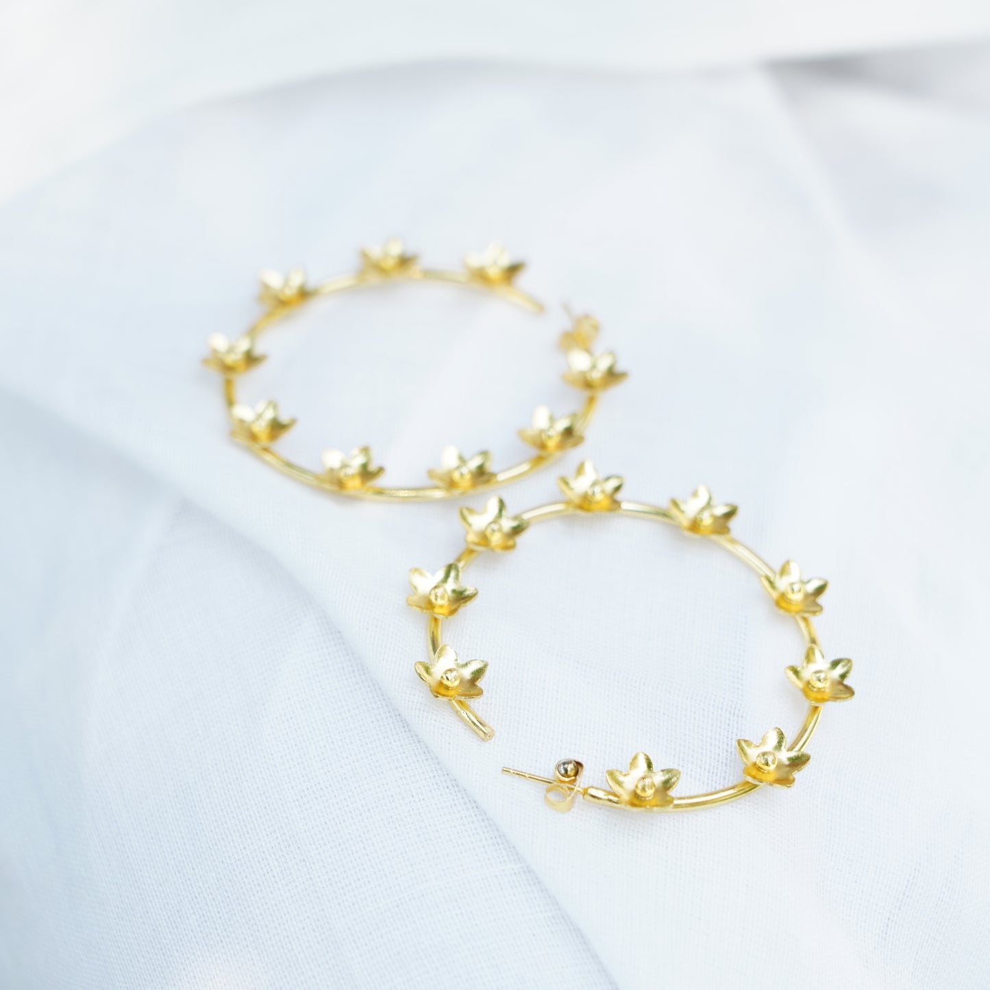 Raatrani Hoop Earrings