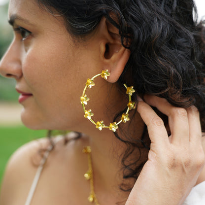 Raatrani Hoop Earrings