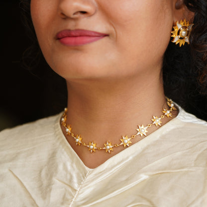 Choti Tara Choker