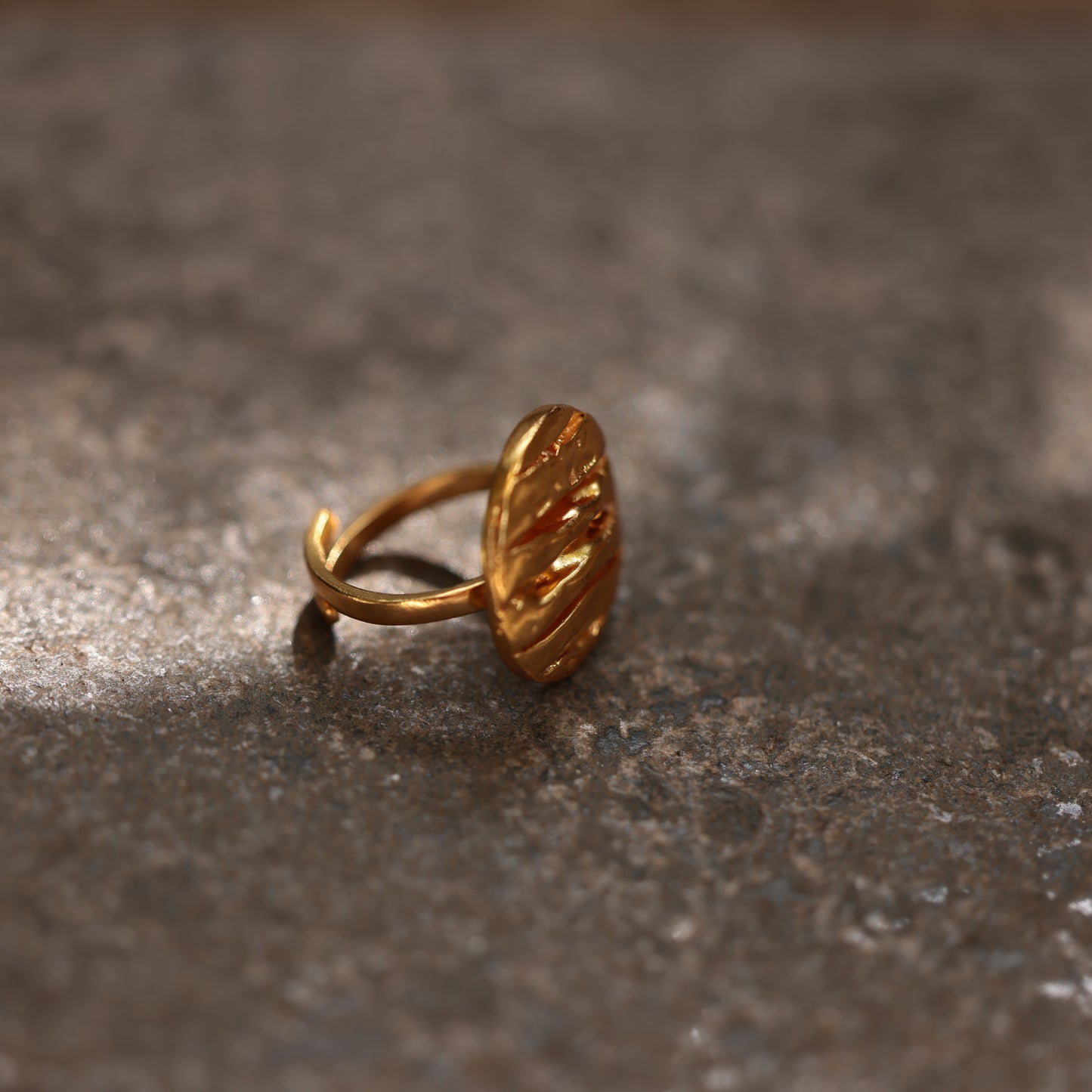 Dew Adjustable Ring