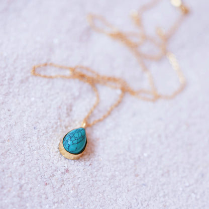 Firoza Boond pendent with chain