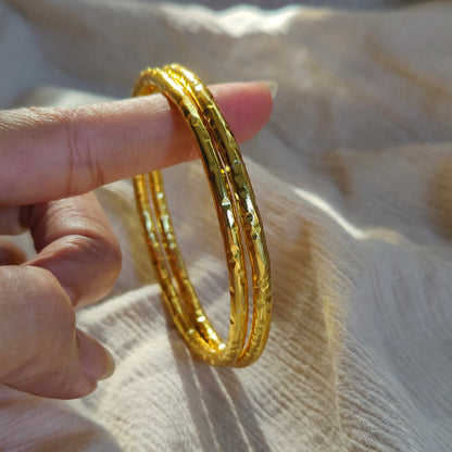 Roshni Hammered Bangle - Pair