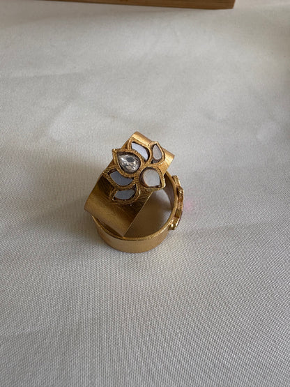 Kamal- Sol Adjustable Band Ring