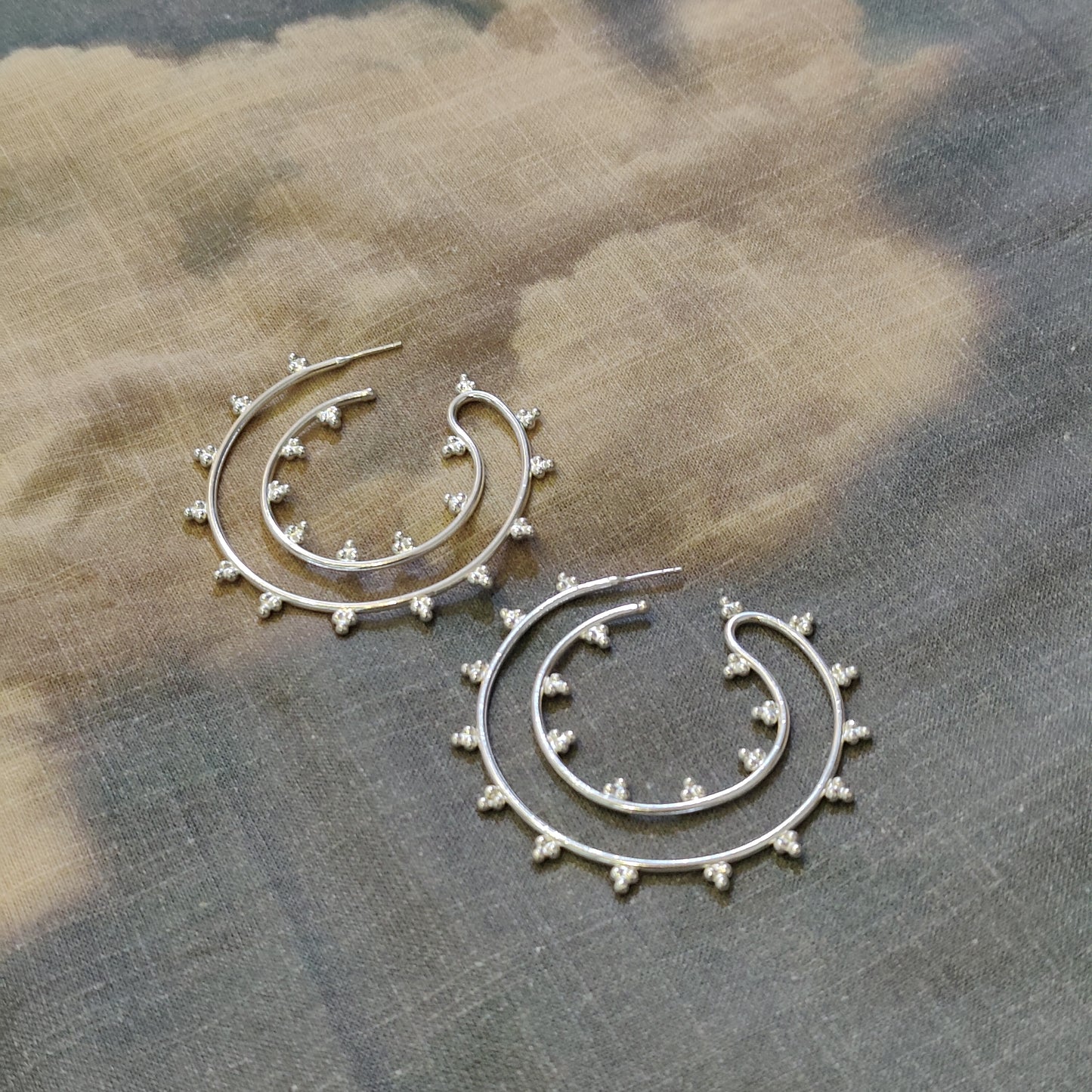 Cillian Hoop Earrings - silver plating