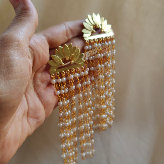 Som Kamal Laila Drop Earrings