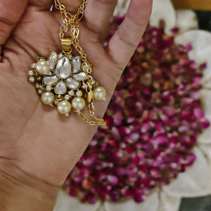 Neerja Necklace