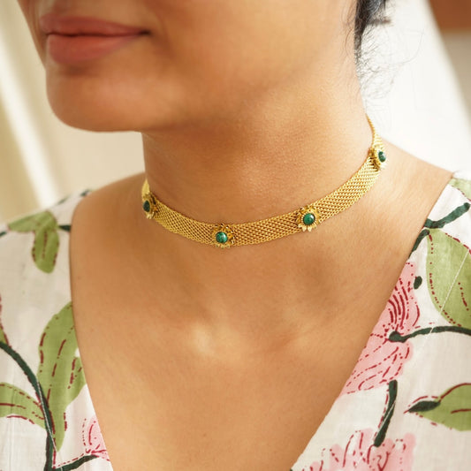 Aranya Phool Choker