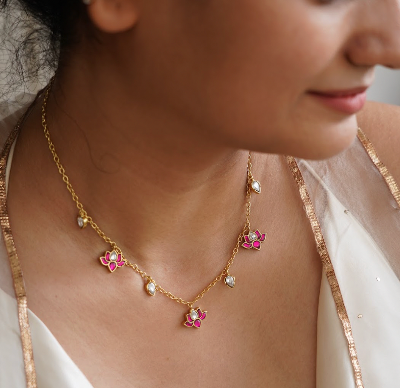 Niloufar Minimal Neckace