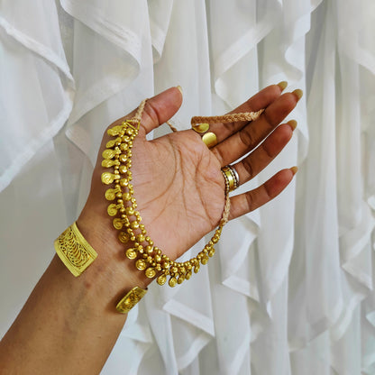 Nauheed Choker