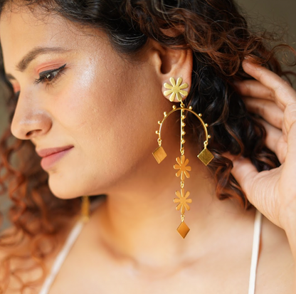 Basanti Saanjh Chandelier Earrings